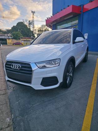 AUDI Q3 1.4 TFSI AMBITION GASOLINA 4P S TRONIC